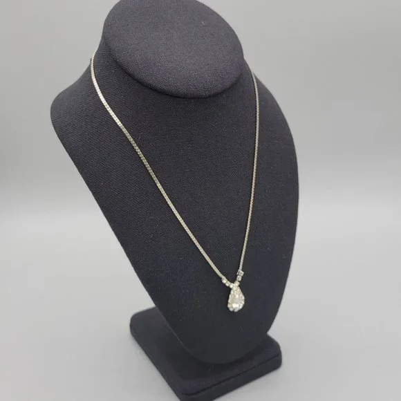 Womens Silver Tone Chain Fashion Necklace Teardrop Crystal Pendant 17 in - Picture 4 of 8